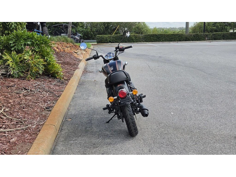 2027 Royal Enfield Bullet 350 Black Gold