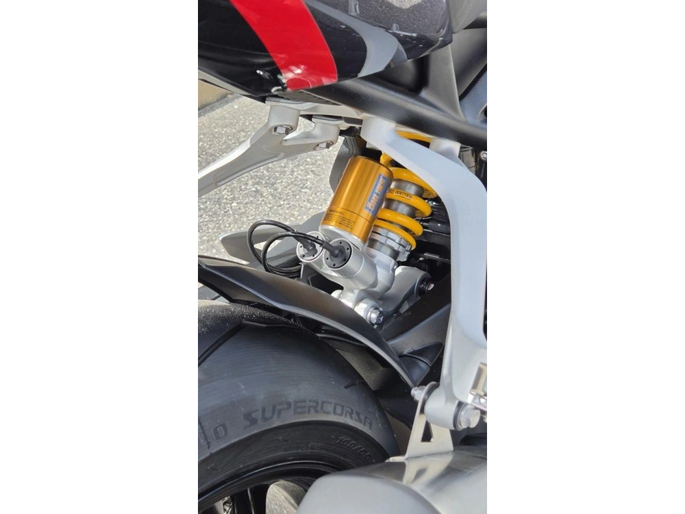 2026 Triumph Speed Triple 1200 Rs Granite/diablo Red