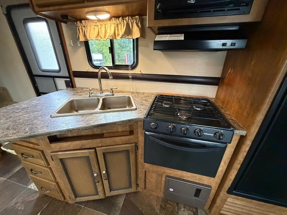 2017 Crossroads Rezerve 31bh alt