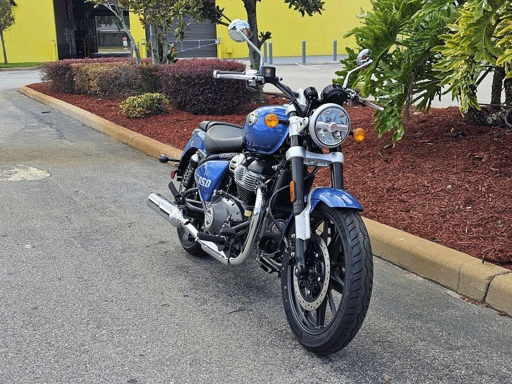 2024 Royal Enfield Super Meteor 650 Astral Blue