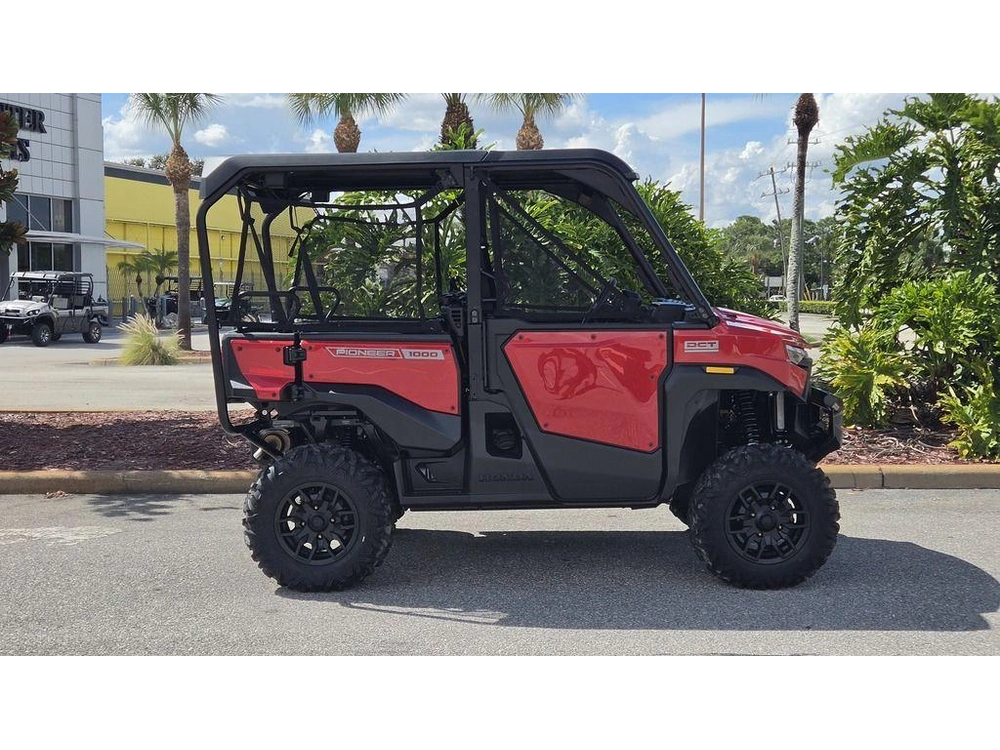 2026 Honda Pioneer 1000-5 Deluxe