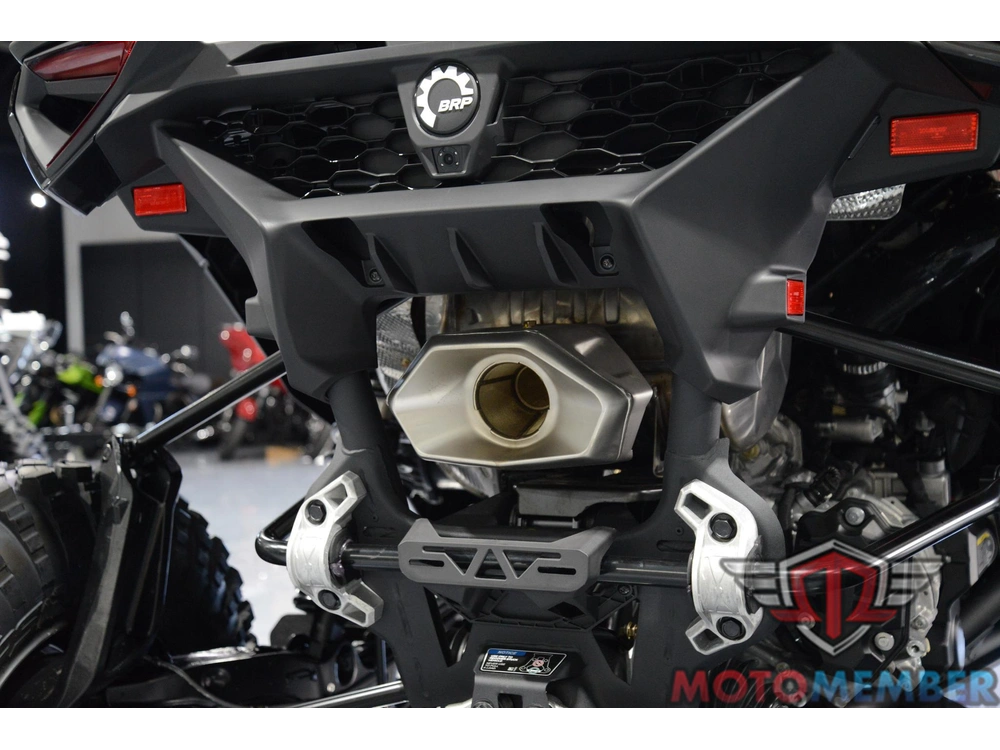 2027 Can-am Maverick R Max X Rc With Smart-shox 999t Dct