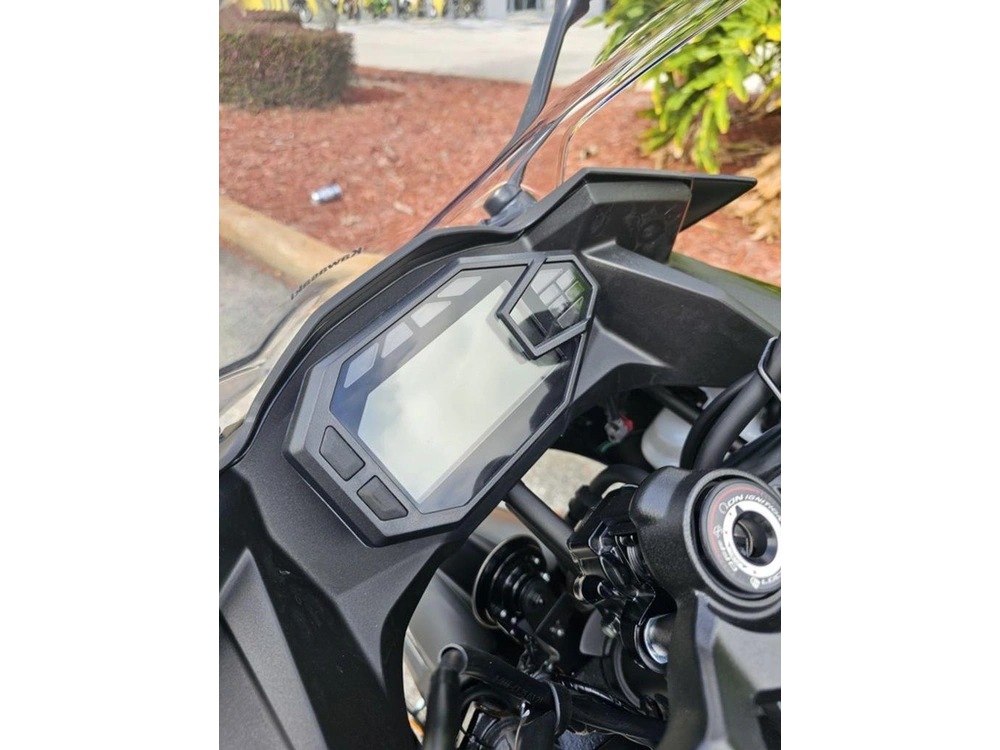 2026 Kawasaki Ninja® 500 Metallic Flat Spark Black