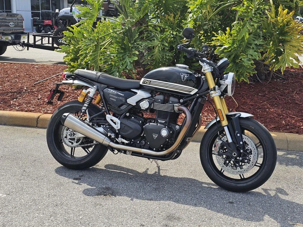 2025 Triumph Speed Twin 1200 Rs Sapphire Black