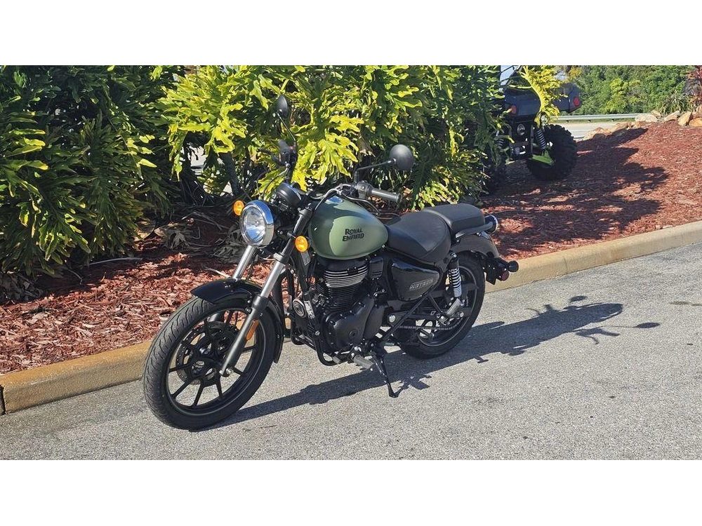 2024 Royal Enfield Meteor 350 Fireball Matte Green
