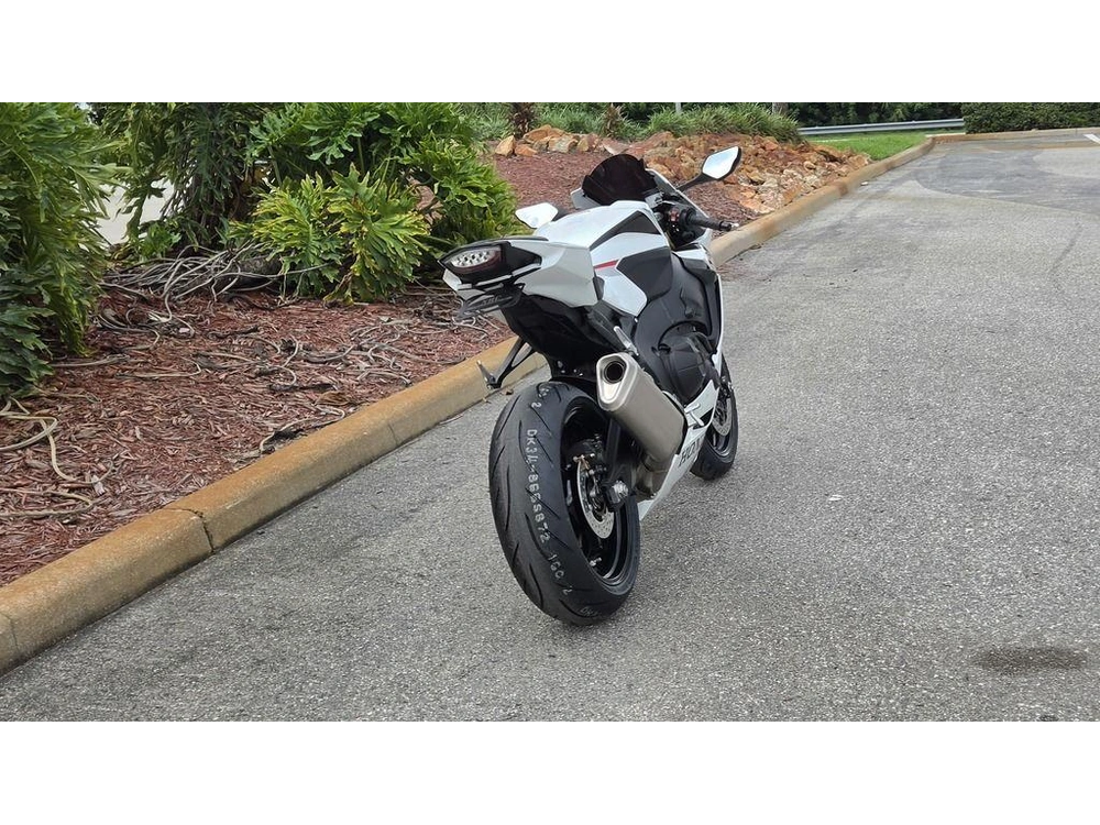 2027 Honda Cbr1000rr