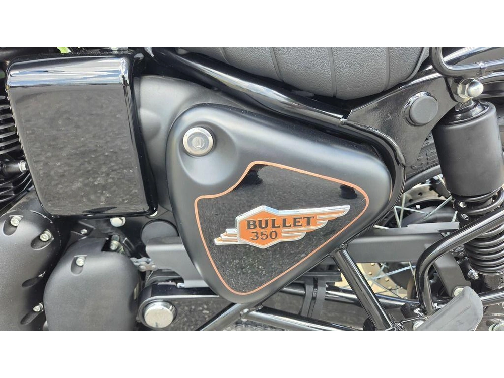 2027 Royal Enfield Bullet 350 Black Gold