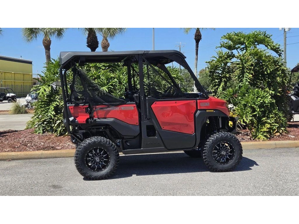 2026 Honda Pioneer 1000-5 Deluxe