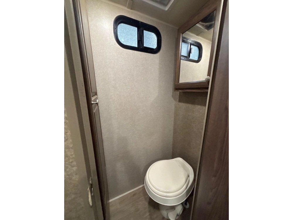 Rockwood Ultra Lite 2440bs 2018