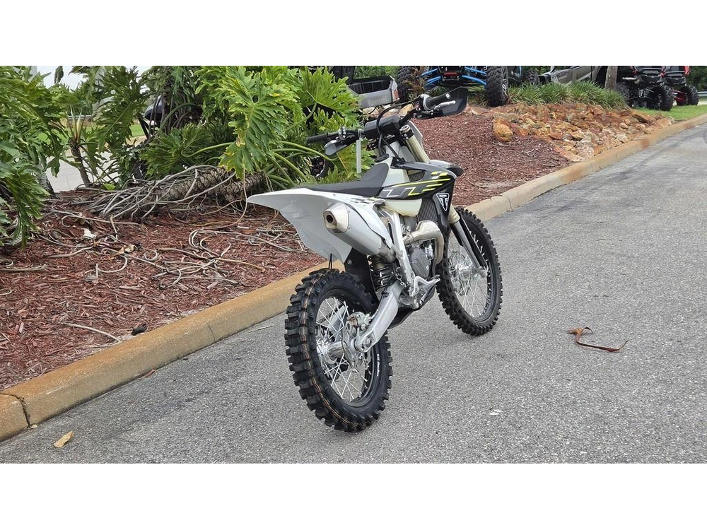 2026 Triumph Tf 450-c Jet Black/ Pure White