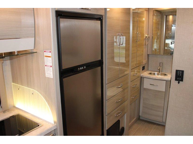 Thor Motor Coach Tiburon 24fb 2022