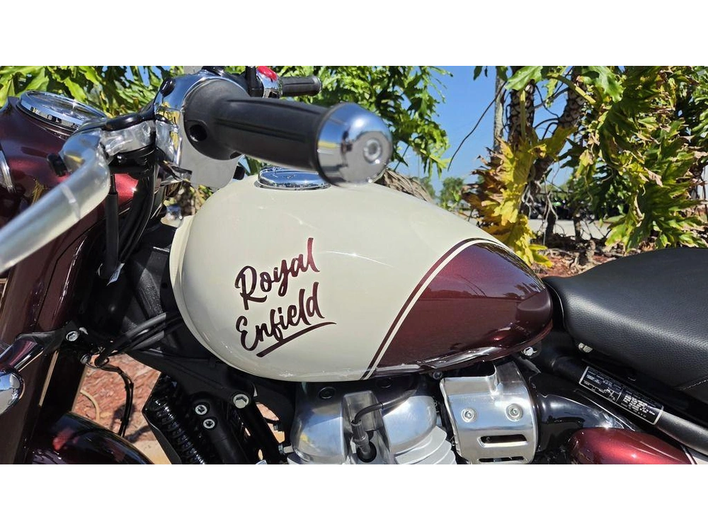 2026 Royal Enfield Classic 650 Vallam Red