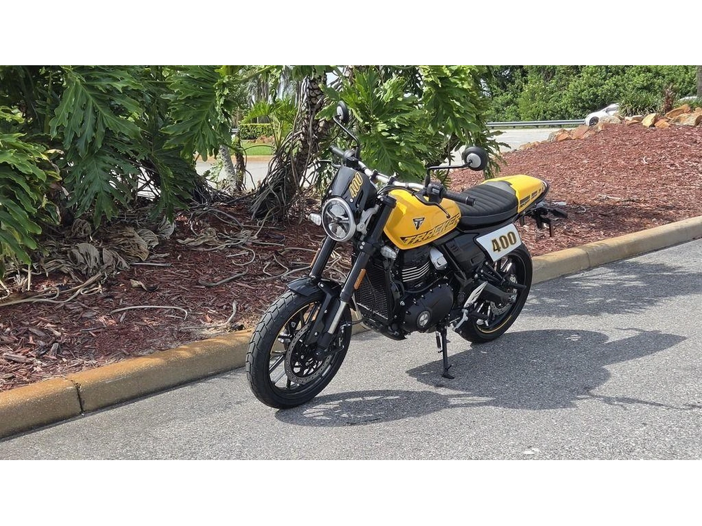 2026 Triumph Tracker 400 Racing Yellow