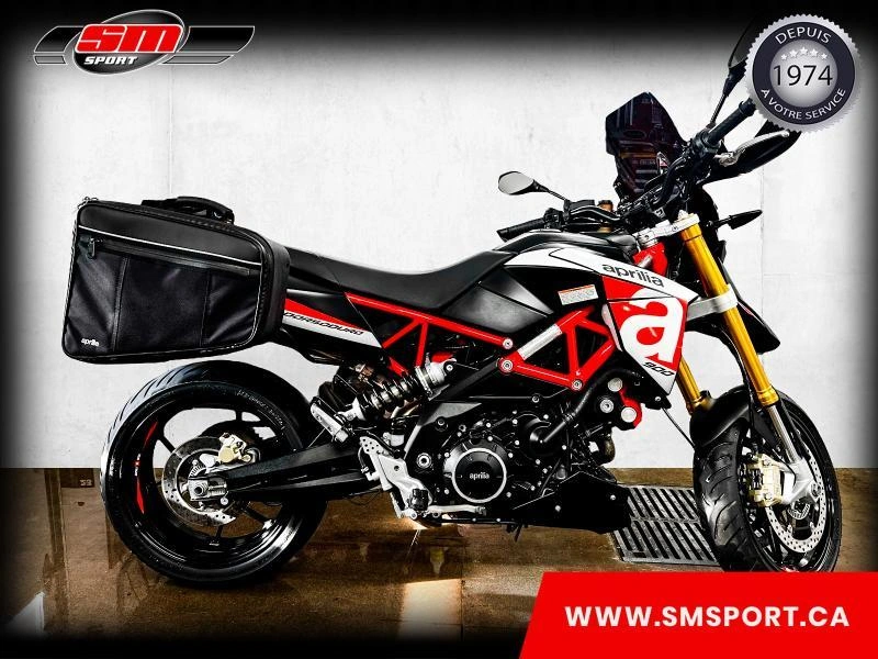 Aprilia Dorsoduro 900 2018 alt