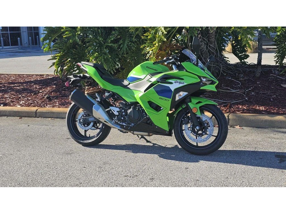 2026 Kawasaki Ninja® 500