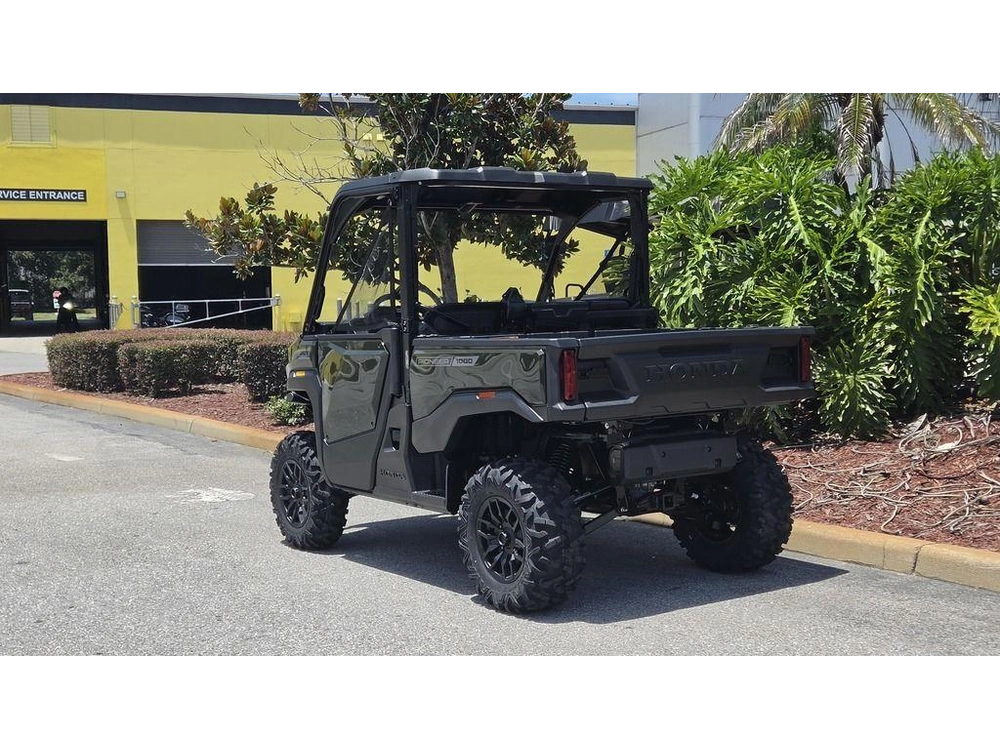 2026 Honda Pioneer 1000 Deluxe