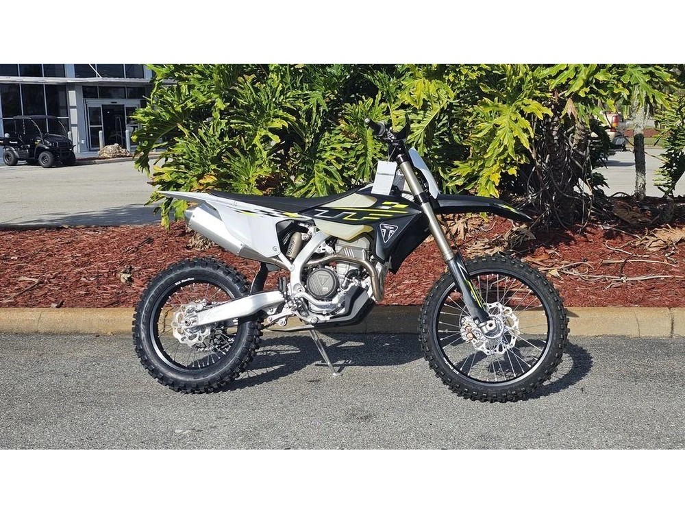 2026 Triumph Tf 250-c Jet Black/ Pure White