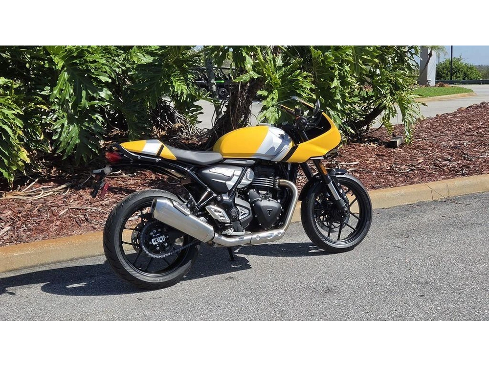 2026 Triumph Thruxton 400 Metallic Racing Yellow / Aluminium Silver