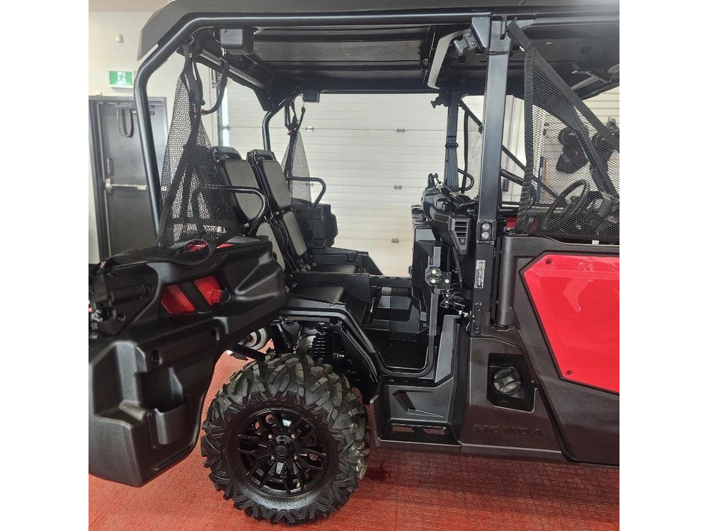 2026 Honda Pioneer 1000 5p Deluxe