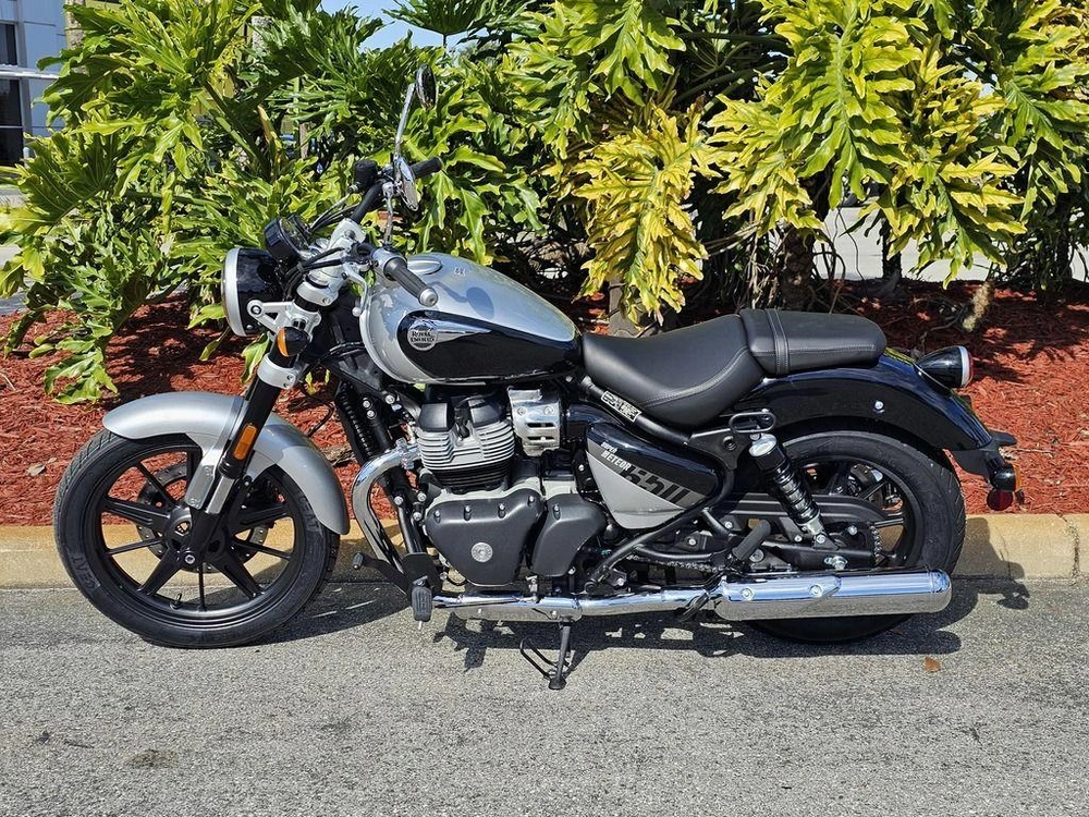 2024 Royal Enfield Super Meteor 650 Interstellar Grey