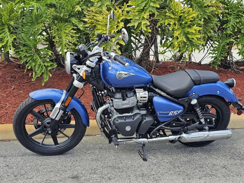 2024 Royal Enfield Super Meteor 650 Astral Blue