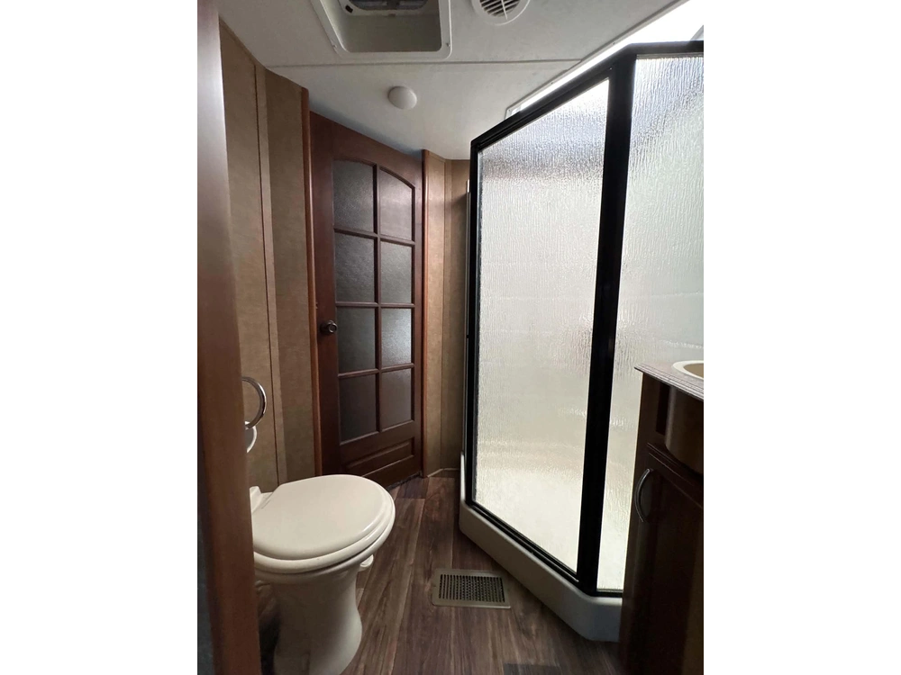 2016 Prime Time Crusader 260rl