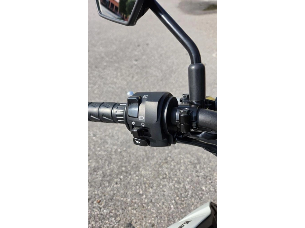 2026 Kawasaki Z125 Pro