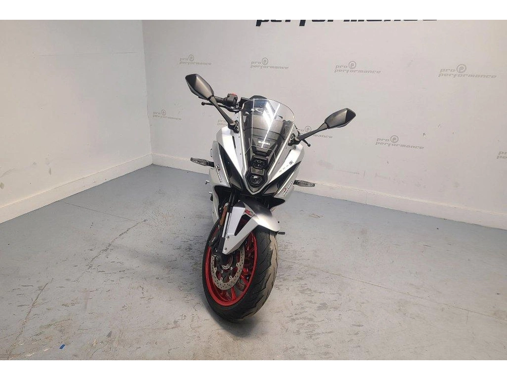 2024 Suzuki Gsx-8r Abs alt