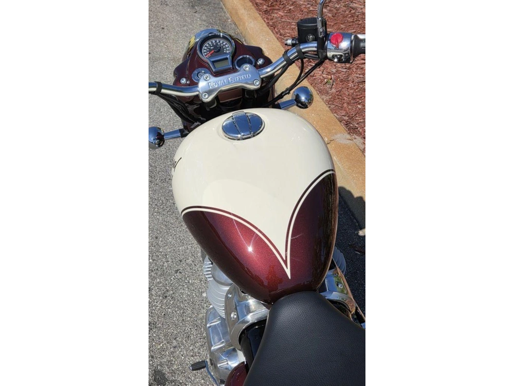 2026 Royal Enfield Classic 650 Vallam Red