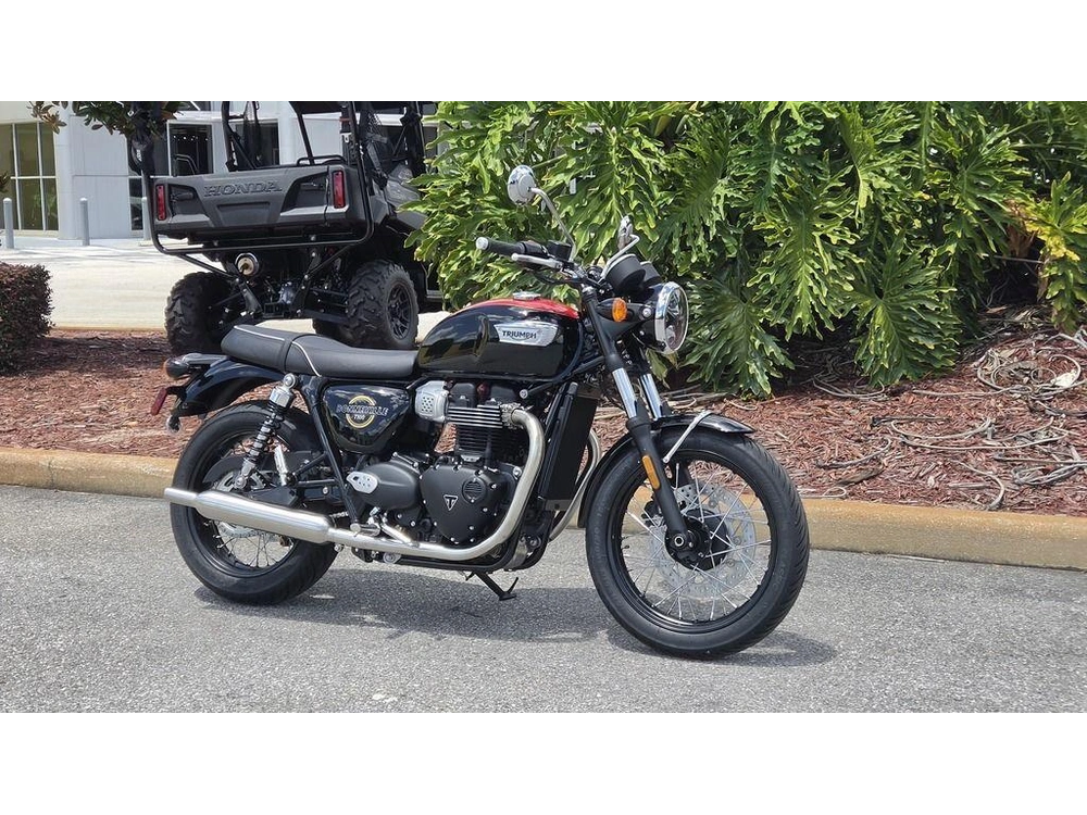 2026 Triumph Bonneville T100 Jet Black