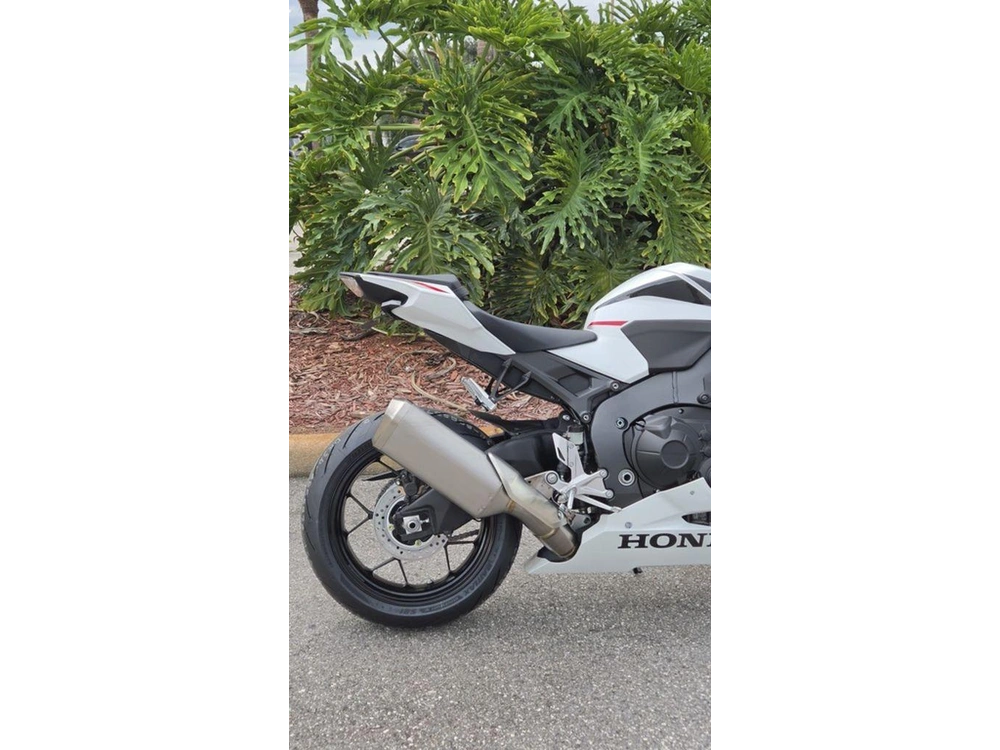 2027 Honda Cbr1000rr