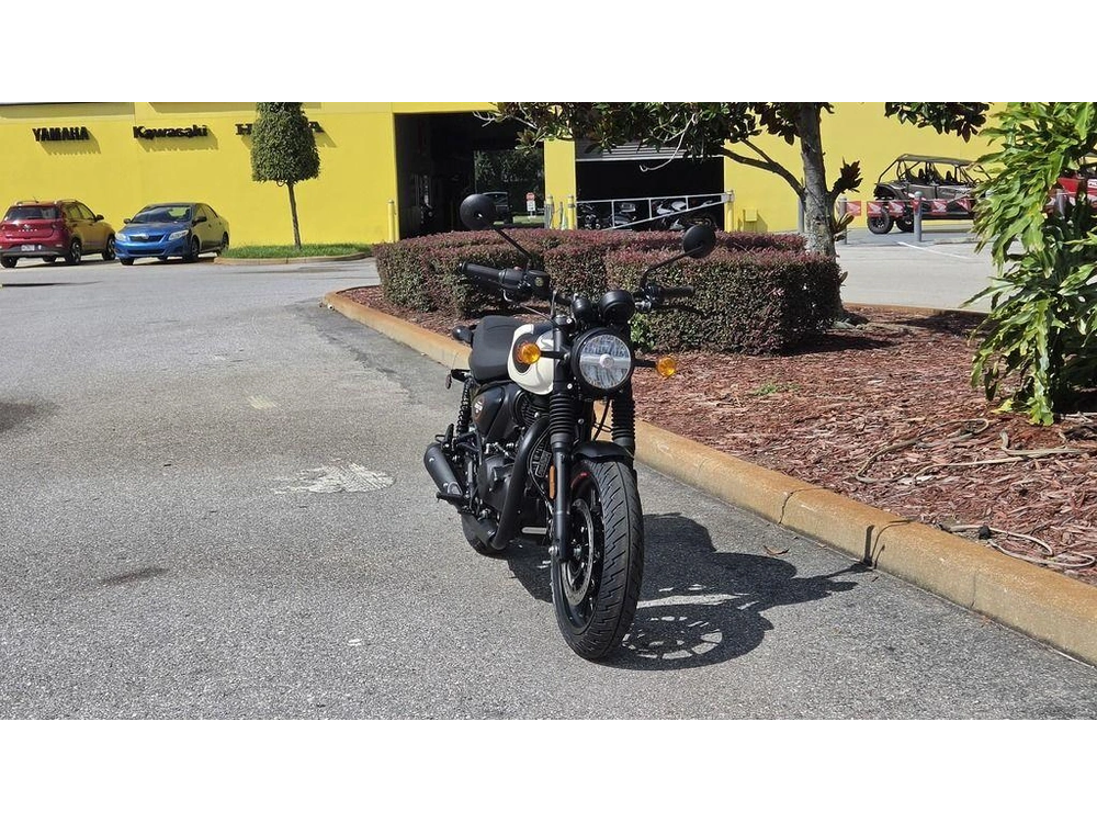 2027 Royal Enfield Hunter 350 Tokyo Black