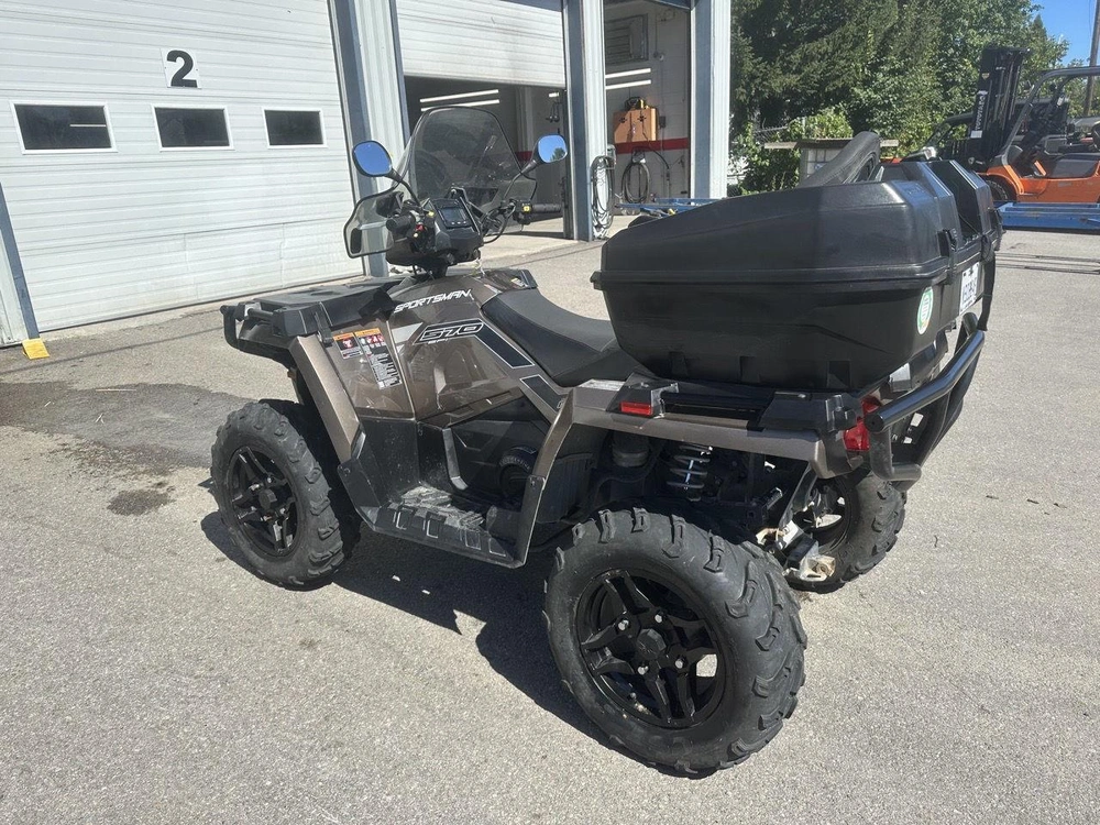 2022 Polaris Touring Premium
