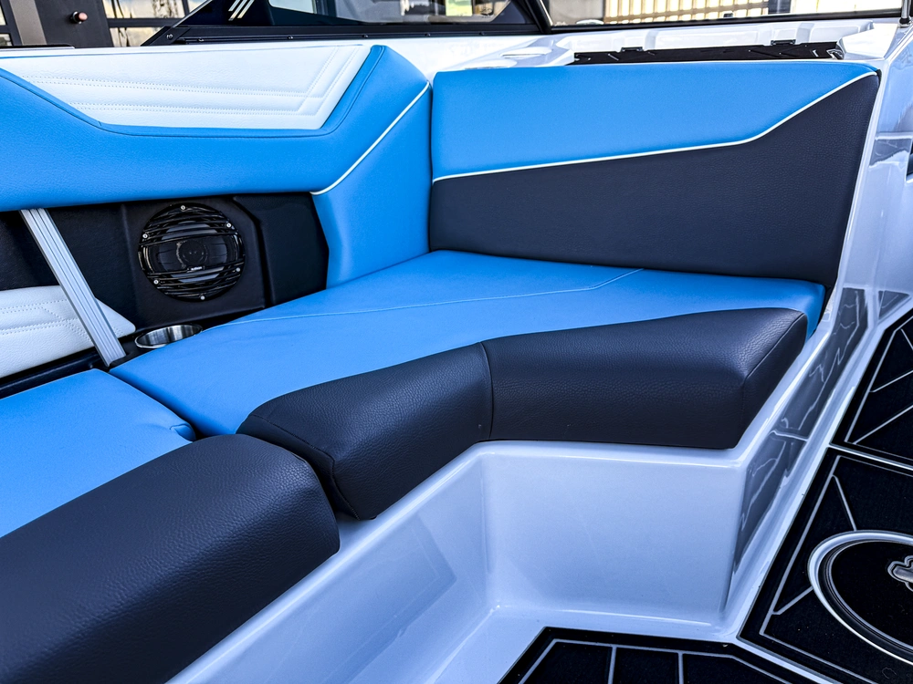 2027 Atx Surf Boats 22 Type-s alt