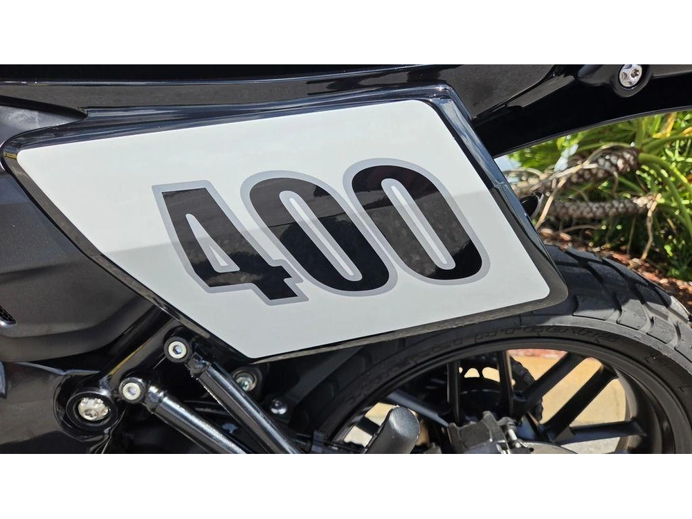 2026 Triumph Tracker 400 Phantom Black