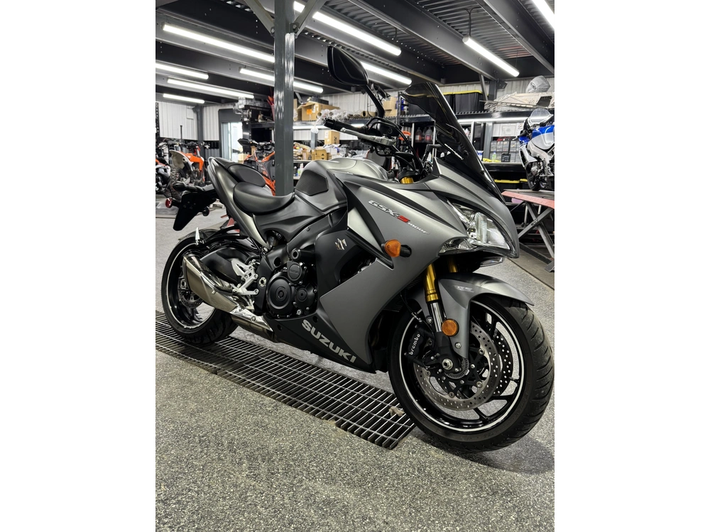 2016 Suzuki Gsx-s1000f