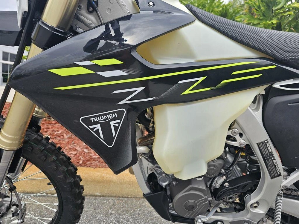 2026 Triumph Tf 250-e Jet Black/pure White