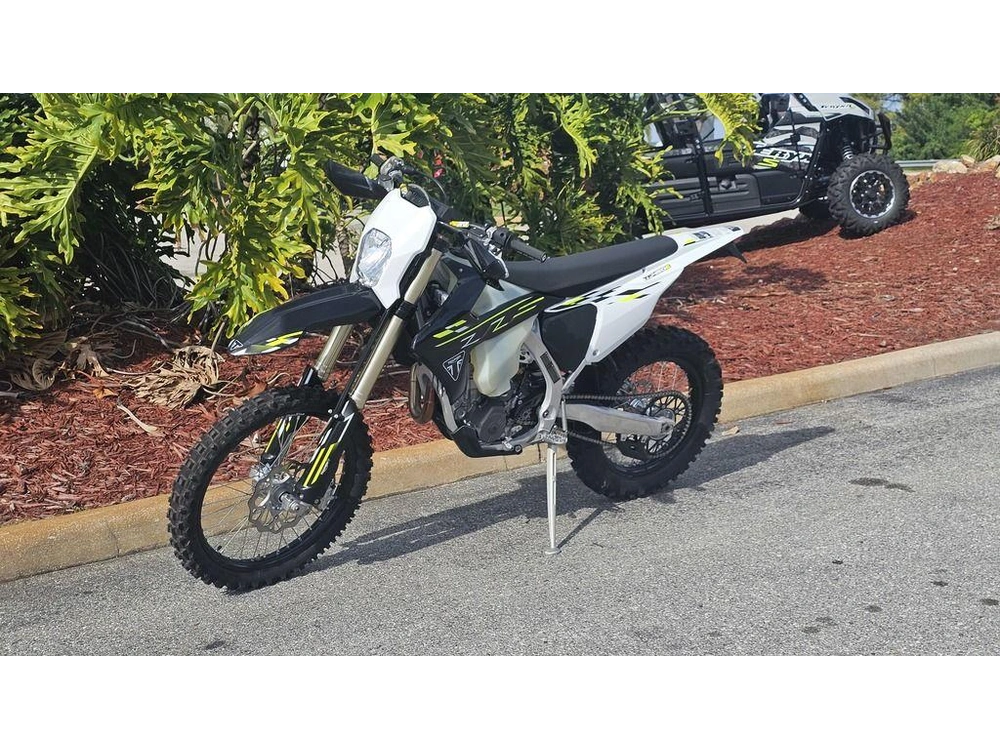 2026 Triumph Tf 450-e Jet Black/pure White