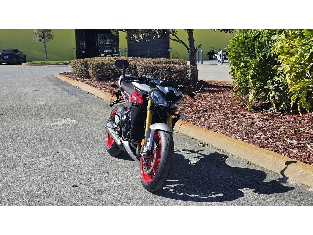 2026 Triumph Street Triple 765 Rx