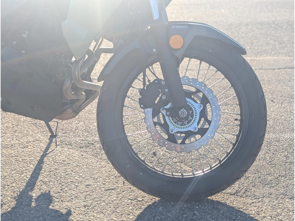 2025 Kawasaki Versey 300