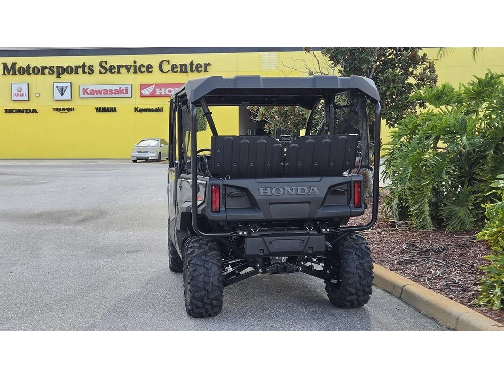 2026 Honda Pioneer 1000-5 Deluxe