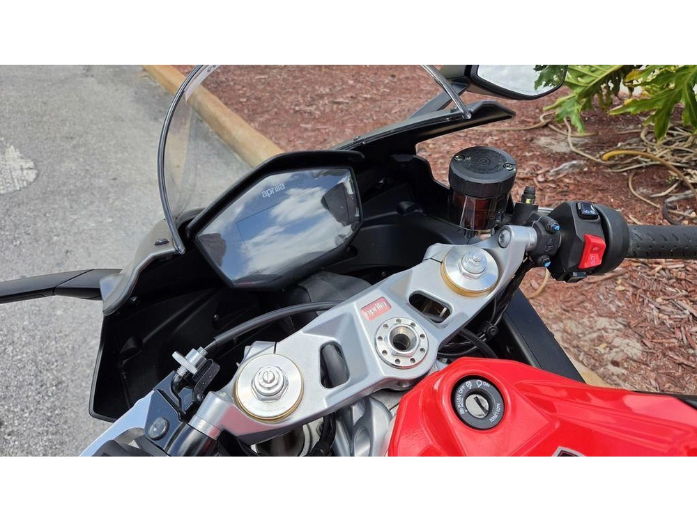 2022 Aprilia Rs 660