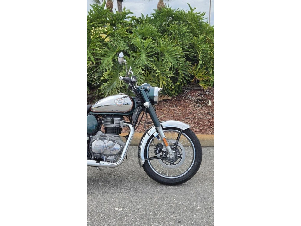 2027 Royal Enfield Classic 350 Emerald Green