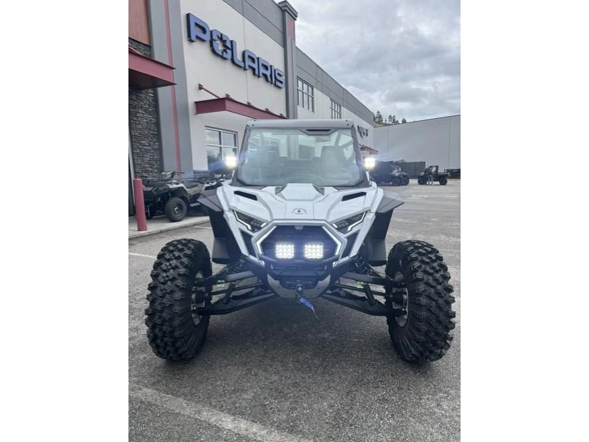 2026 Polaris Rzr Pro R Ultimate - Ghost White Metallic alt