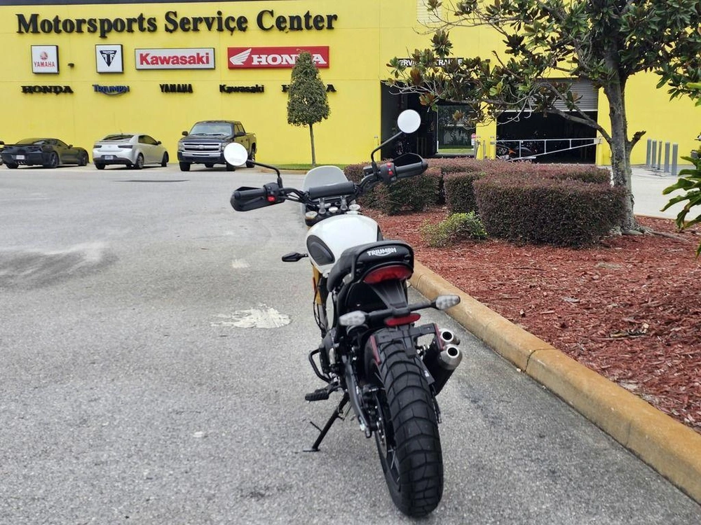 2026 Triumph Scrambler 400 Xc Vanilla White