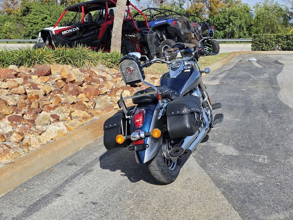 2026 Kawasaki Vulcan® 900 Classic Lt