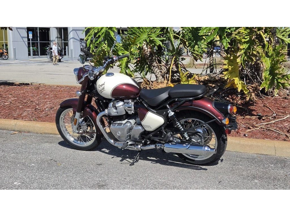 2026 Royal Enfield Classic 650 Vallam Red