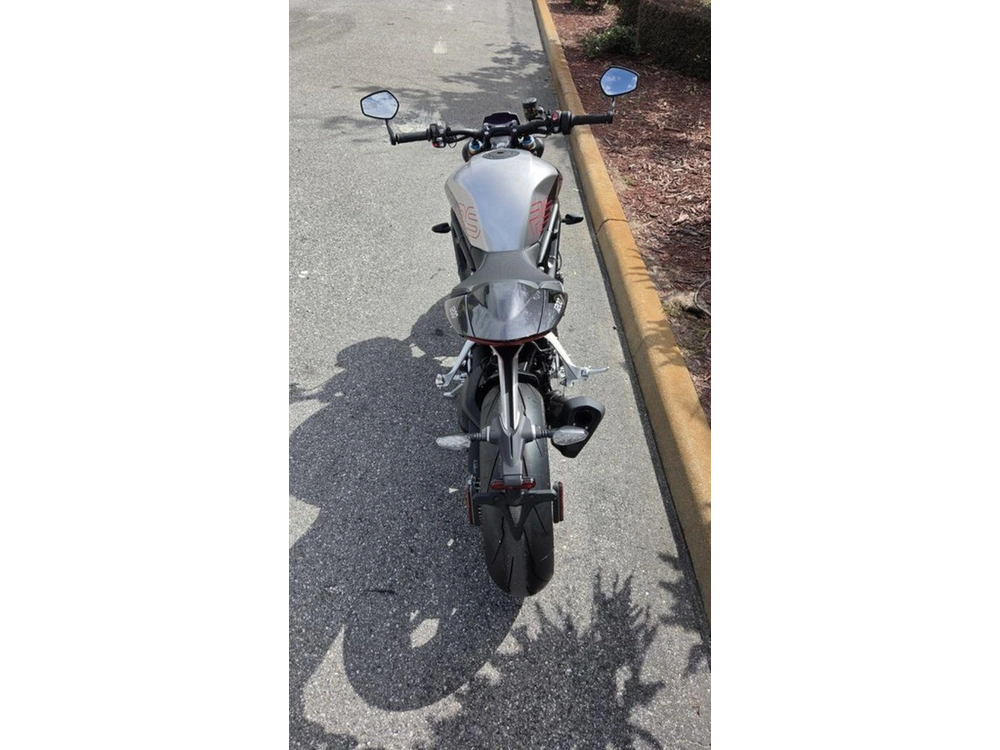 2026 Triumph Speed Triple 1200 Rs Granite/diablo Red