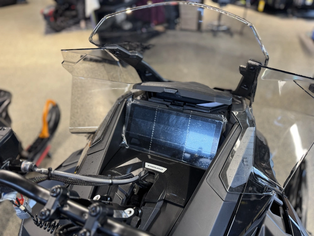 Ski-doo Renegade Enduro 600rr 2027 alt
