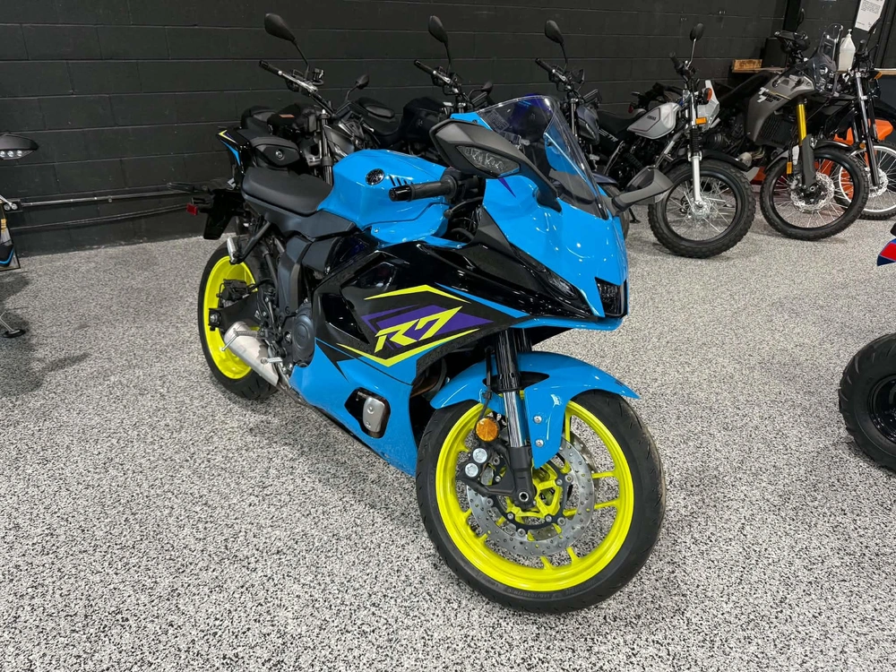 Yamaha Yzf-r7 2026 alt